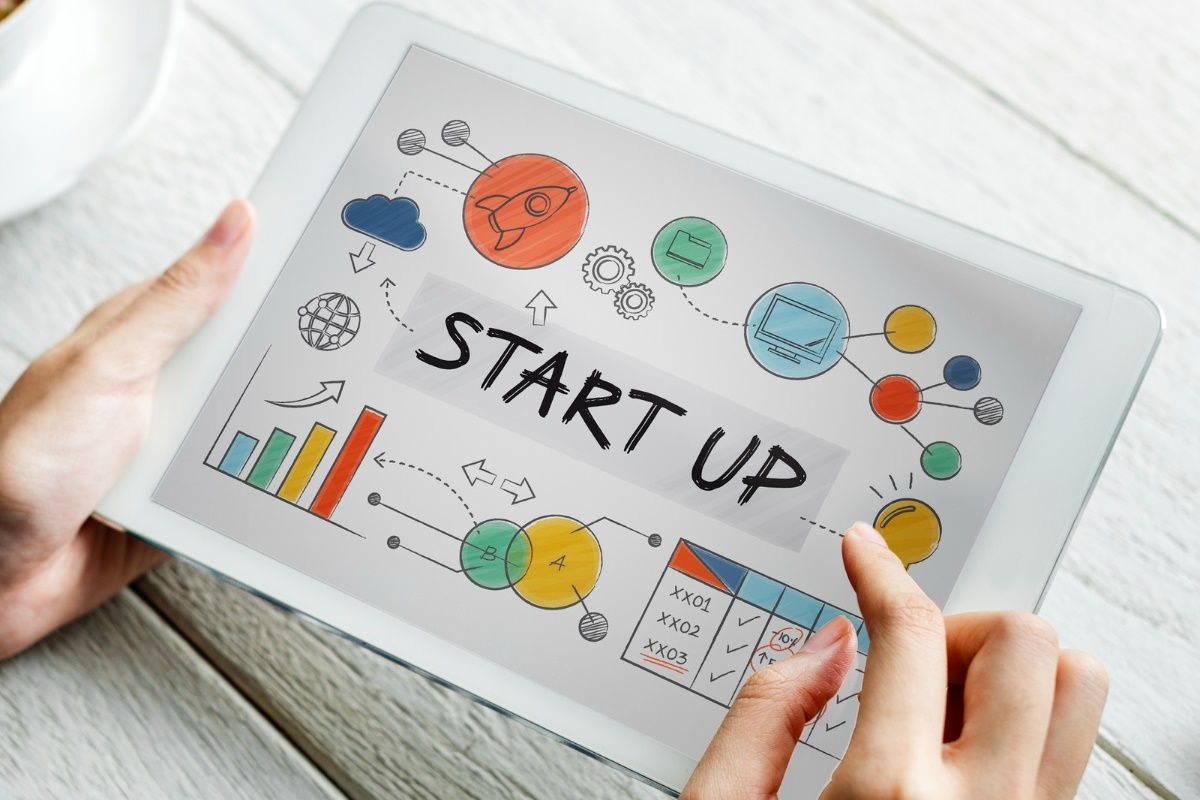 strategi membangun startup dari nol